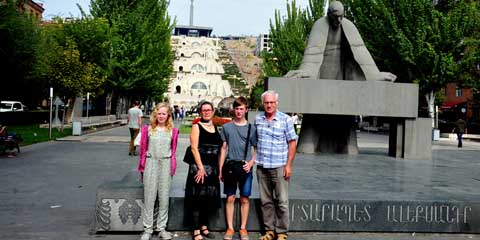 Alexander Tamanyan Statue / Yerevan Cascade Complex / Erivan