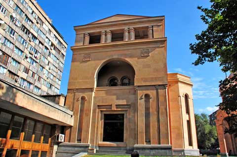 The Pontifical Residence / Katokhikisi nstavayr, Yerevan / Erivan