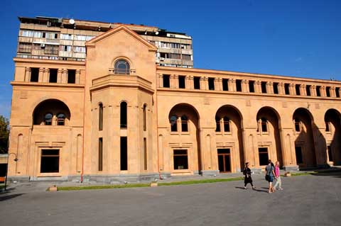 The Pontifical Residence / Katokhikisi nstavayr, Yerevan / Erivan