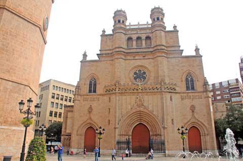 Concatedral de Santa Maria, Parroquia Castellón