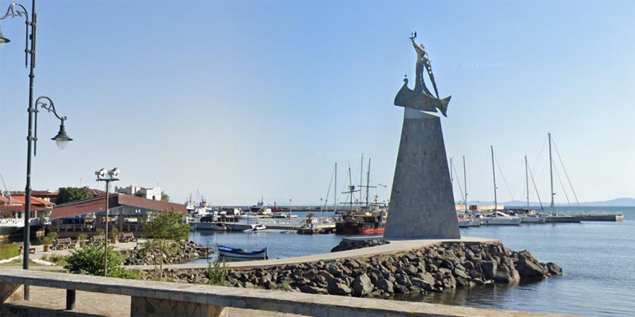 Statue des St. Nicholas / Noah / Св. Андрей Първозвани, Nessebar Statue des St. Nicholas / Noah / Св. Андрей Първозвани, Nessebar