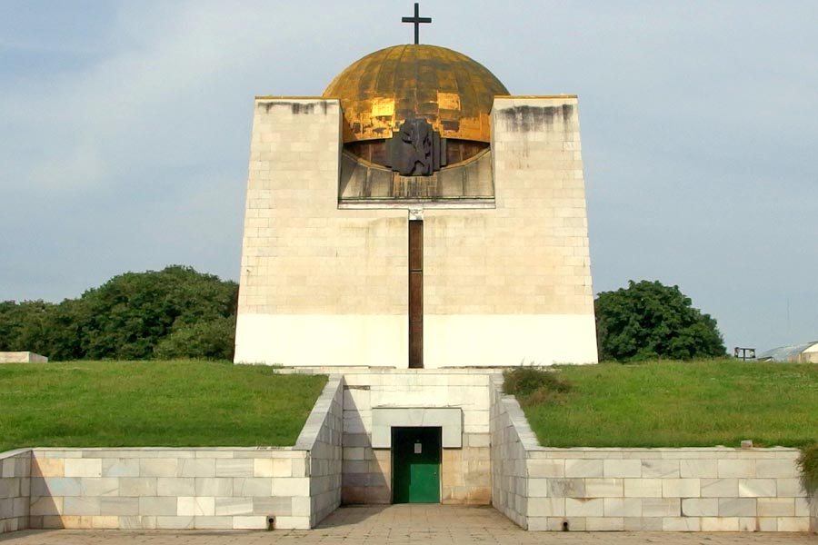 Denkmal, Pantheon of National Revival Heroes, Пантеон на възрожденците Denkmal, Pantheon of National Revival Heroes, Пантеон на възрожденците