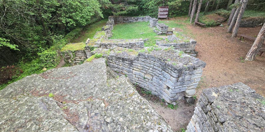 Mittelalterlicher Architekturkomplex, Madara Mittelalterlicher Architekturkomplex, Madara