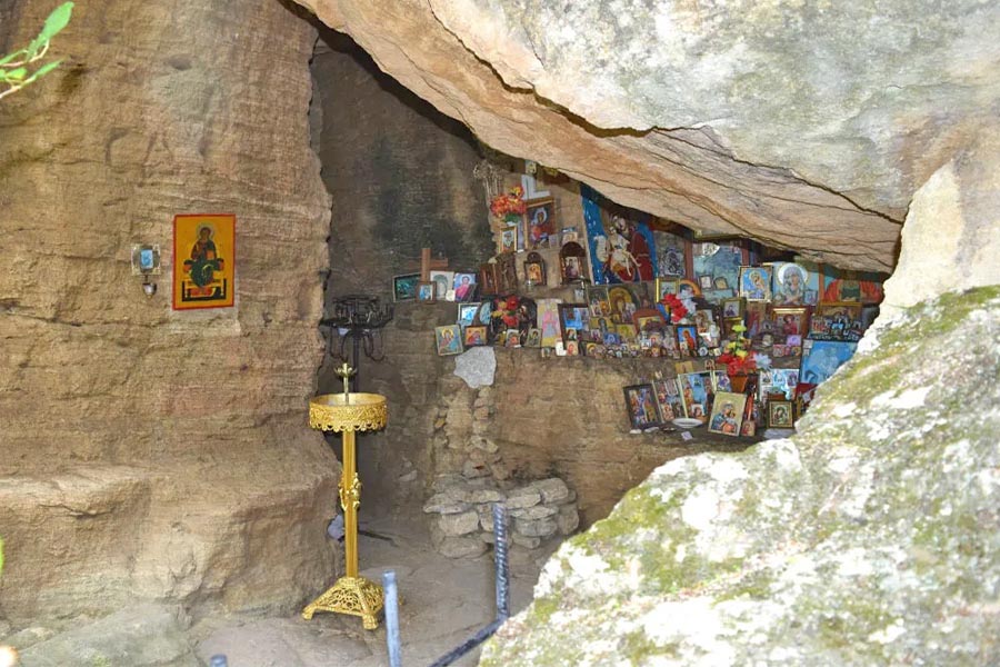 Steinkapelle "St. Panteleimon" / Скален параклис  Св.Пантелеймон, Madara Steinkapelle "St. Panteleimon" / Скален параклис  Св.Пантелеймон, Madara