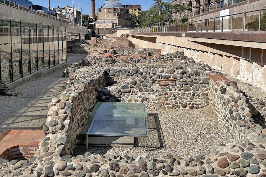 Ruinen der römischen Stadt Serdika / Римският амфитеатър на Сердика, Sofia Ruinen der römischen Stadt Serdika / Римският амфитеатър на Сердика, Sofia