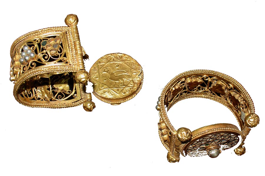 Archäologisches Museum Varna / Археологически музей Варна Archäologisches Museum Varna / Археологически музей Варна