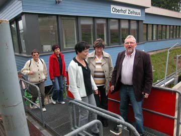 Am Zielhaus der Bobbahn