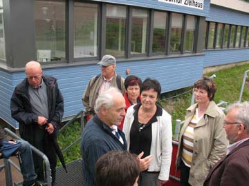 Fachsimpeleien am Zielhaus in Oberhof