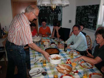 Grillmeister Georg bei der Arbeit