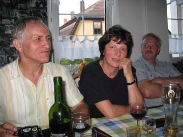 selbst Rotwein hält die Zunge locker