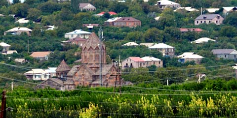 Fernblick auf das Kloster Hovhannavank / Hovhannavank Monastery