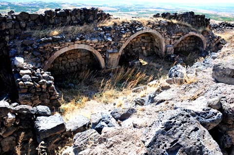 Kloster Saint Sarkis / Sargis Monastery / Surp Sarkis Vank Սուրբ Սարգիս Վանք / Ուշի Վանք in Ushi Ուշի