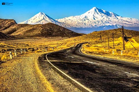 Foto von Grigor Narinyan: Ararat vom Dorf Sevakavan - M2