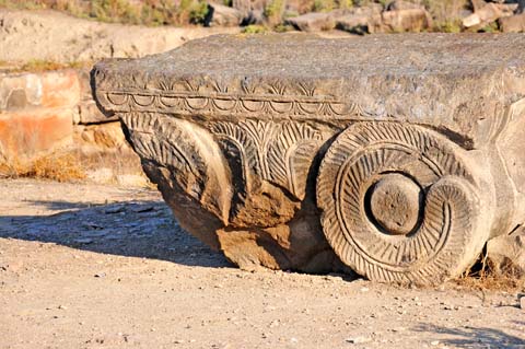 Ruinenstätte Dvin - antike Hauptstadt von Armenien