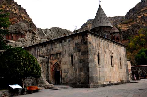 Höhlenkloster Geghardavank Ajrivank Գեղարդավանք Monastery