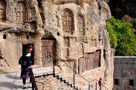 Höhlenkloster Geghardavank Ajrivank Գեղարդավանք Monastery