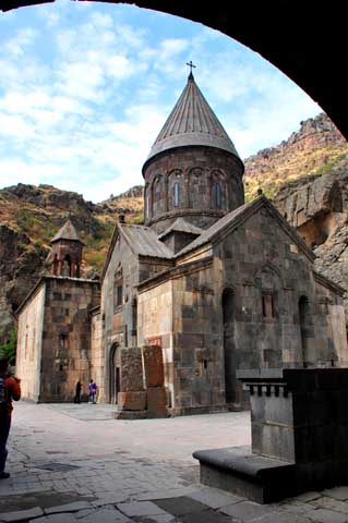 Höhlenkloster Geghardavank Ajrivank Գեղարդավանք Monastery