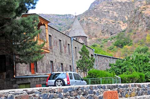 Höhlenkloster Geghardavank Ajrivank Գեղարդավանք Monastery