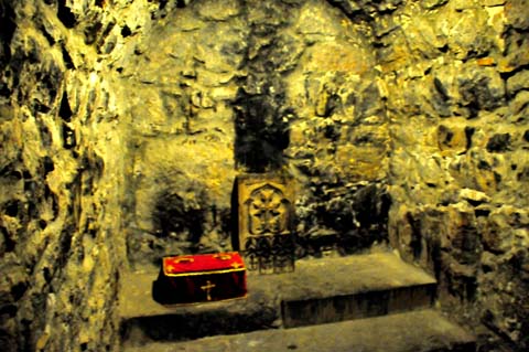 Höhlenzelle Gregor des Erleuchters in der St. Georg Kapelle / Chor Virap