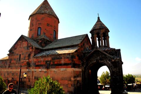 Muttergottes-Kirche  / Surb Astvatsatsin im Kloster Chor Virap