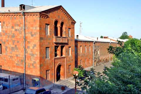  Echmiadzin