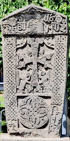 Amenaprkich Khachkar im heiligen Muttersitz Etchmiadzin