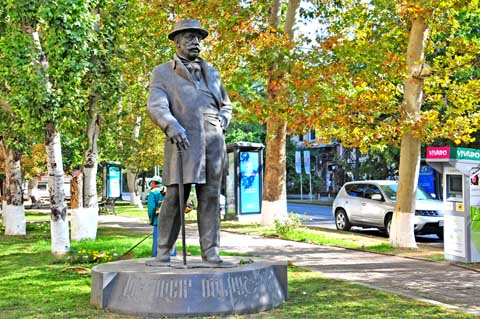 Alexander Mantashev Monument, Yerevan / Erivan