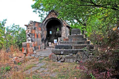 Chapel St. Hohannes / Hovhannes, Avan (ruined)