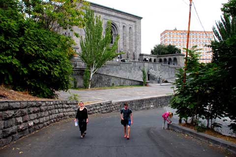 Mashtots Matenadaran Institut, Yerevan / Erivan