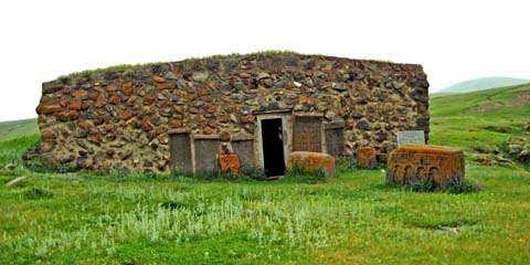 Saint Sarkis / Surp Sarkis Church of Tsovinar, Artsvanist