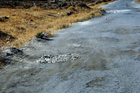 Straße von Karashamb Քարաշամբ nach Aragyugh Արագյուղ