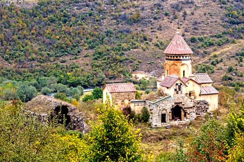 Hnevank Monastery, Lori