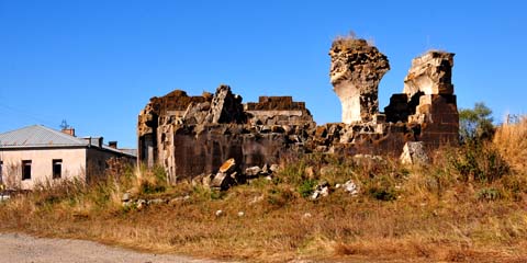 Kirchenruine von Shirakamut