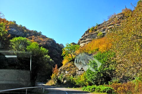 Straße M4 vom Kloster Haghartsin zum Kloster Goshavank