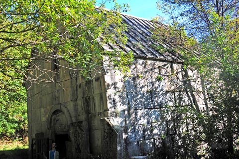 Kloster Jukhtakvank Monastery Ջուխտակ վանք Jukhtak Monastery bei Dilijan