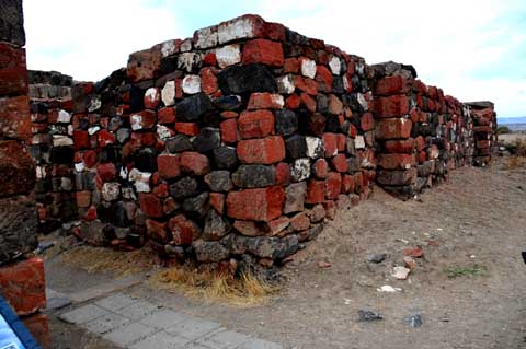 Fortress Erebuni settlement mit Khaldi Temple, Yerevan / Erivan