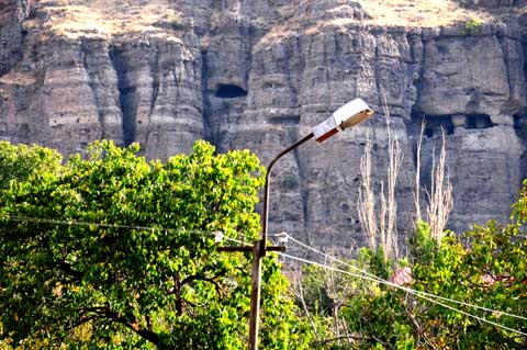 Höhlengräber Cave tombs Voghjaberd Ողջաբերդ