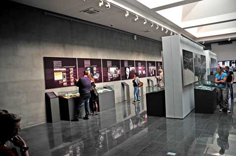 Armenisches Genozid-Museum / Armenian Genocide Museum, Yerevan / Erivan