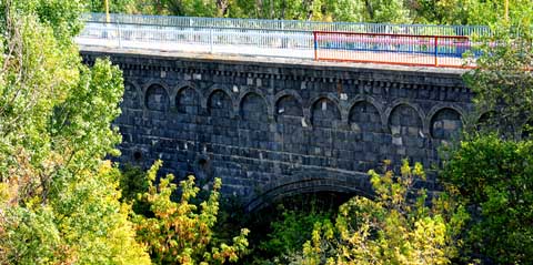 Hrazdan Gorge Aqueduct,Jerewan / Erevan