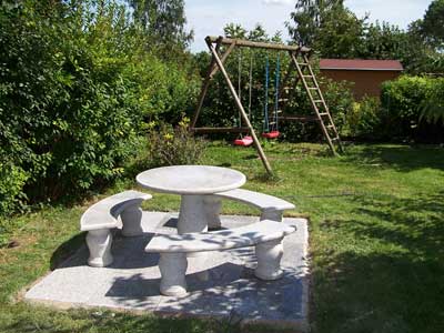 Granit Gartenbank