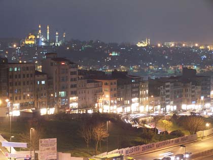 Istanbul bei Nacht