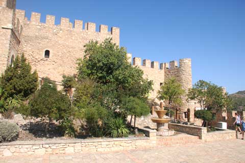 Castell de Banyeres de Mariola