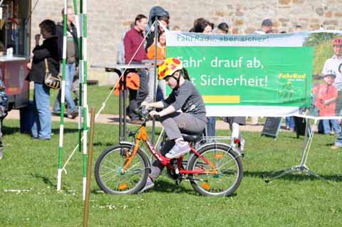 Verkehrssicherheitstraining per Fahrrad der Verkehrswacht Erfurt e.V.