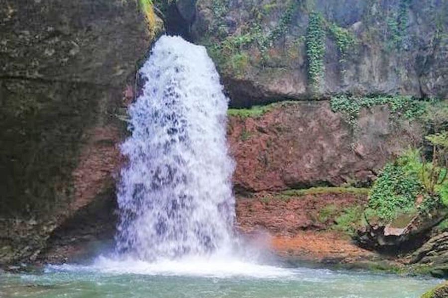 >Tkhmori Waterfall თხმორის ჩანჩქერი