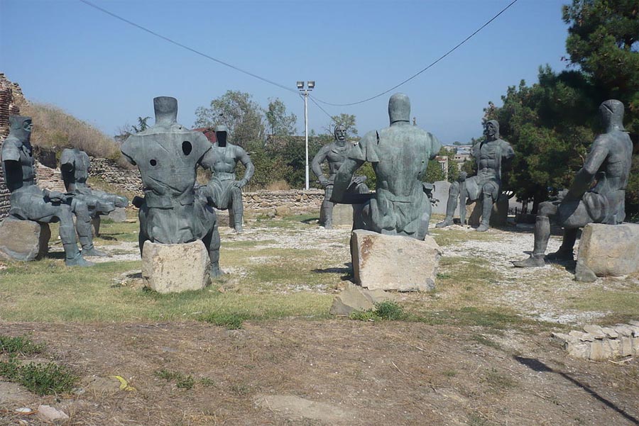 Obelisk der georgischen Kampfhelden ქართველ მებრძოლ გმირთა ობელისკი, Gori