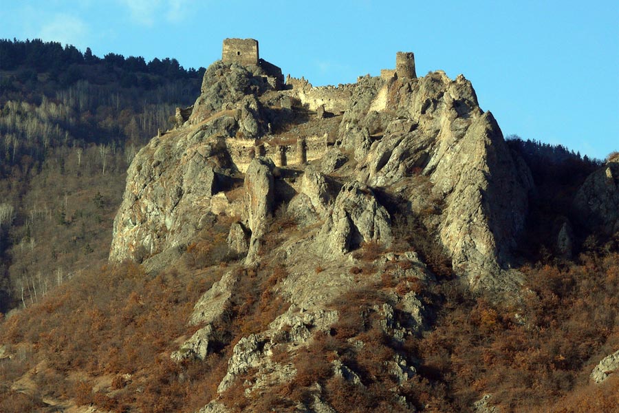Okro Castle ოქროს ციხე , Bolajuri