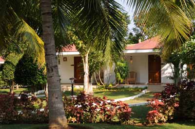 Mahabalipuram - Bungalows im Chariot Beach Resort