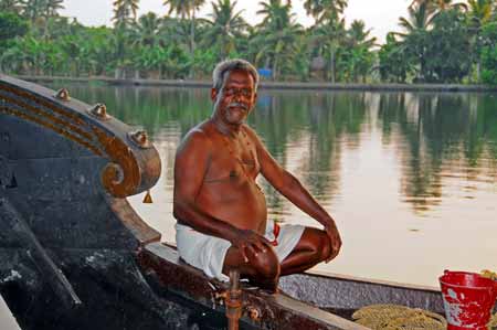 Kerala Alleppey Backwater Houseboat Kapitän