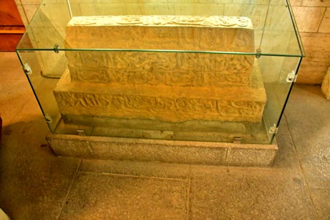 Bu Ali Sina Tomb, Mausoleum of Avicenna آرامگاه ابن سینا, Hamadan