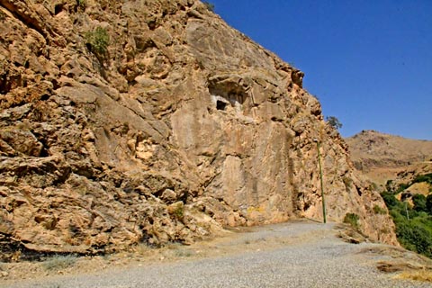 Felsengrab Sahneh Rock Tomb